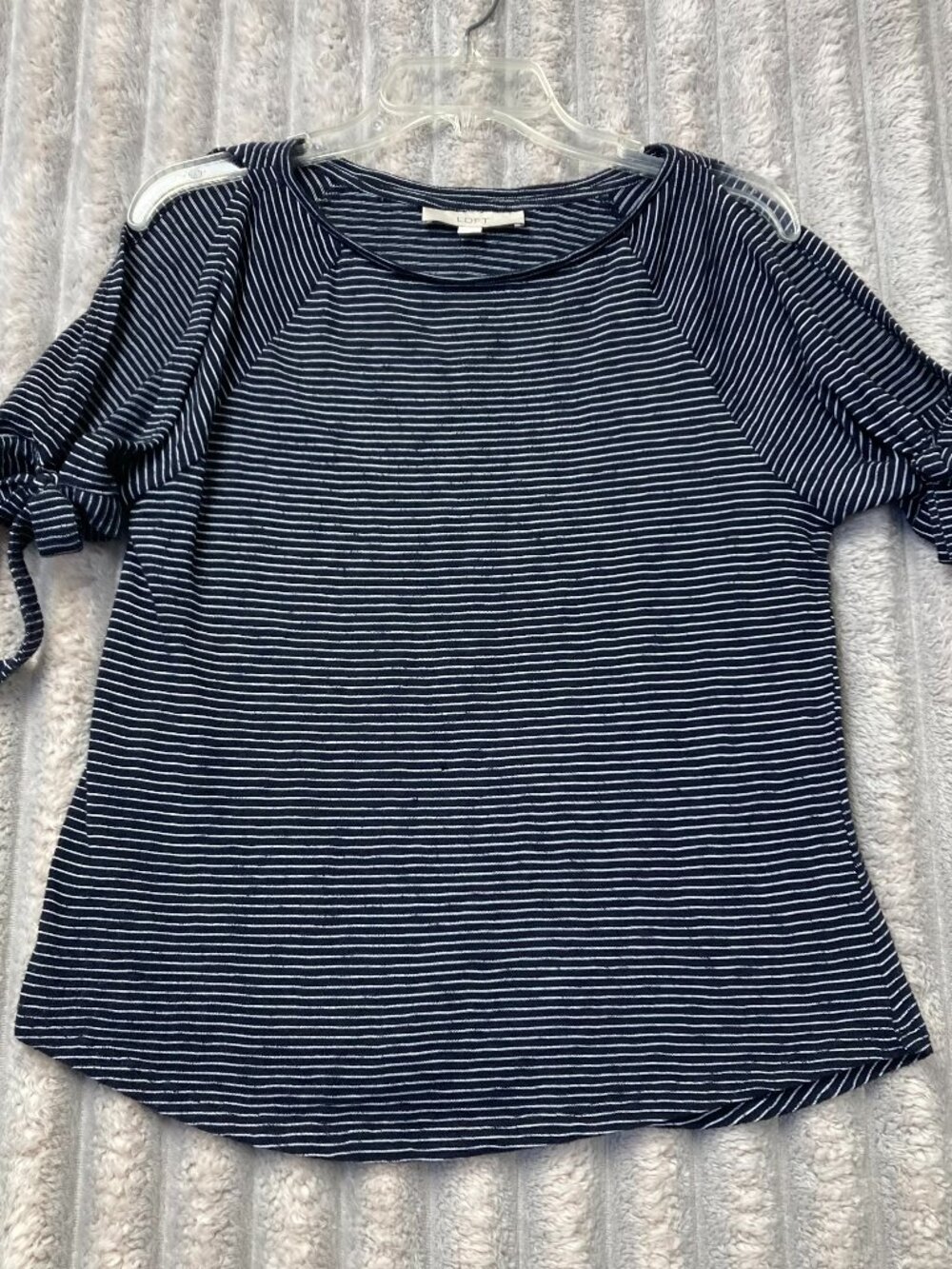 Loft by Ann Taylor Black and White Striped Top Size Medium Short Sleeve w/ Ties